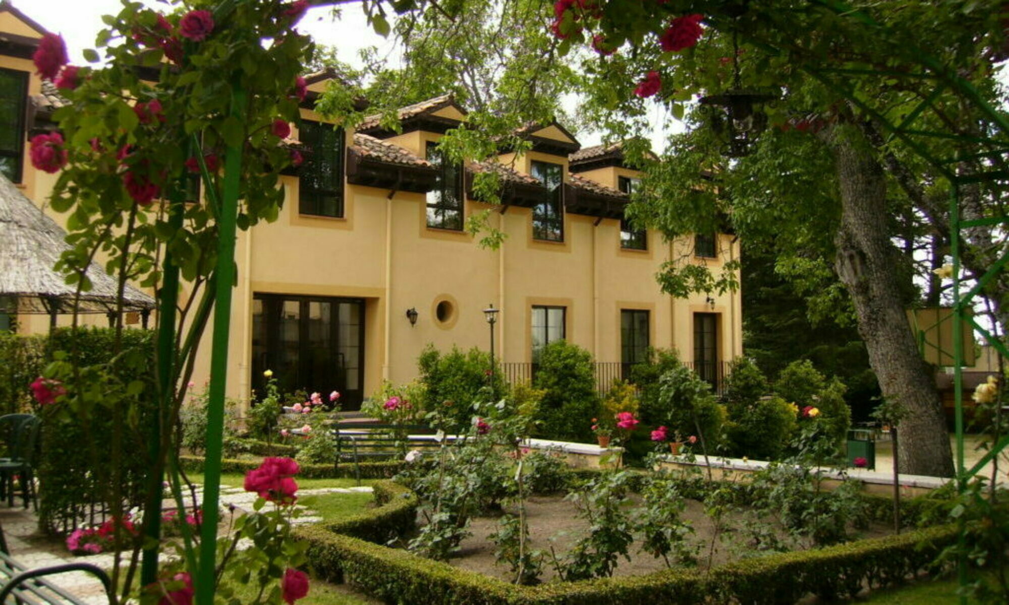cropped-cropped-cropped-cropped-El-Jardin-1024×768-2.jpg cropped-cropped-cropped-cropped-El-Jardin-1024x768-2.jpg